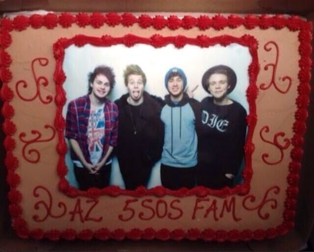 5 seconds of summer cake